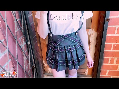 ❤️ 女学生深深地吸吮她的鸡巴，代替上课做爱 ❤️ Sex video ❌️