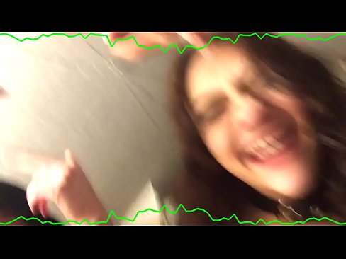 ❤️ 两位性感的黑发美女情感内裤留住混蛋古怪的婊子 ❤️ Sex video ❌️